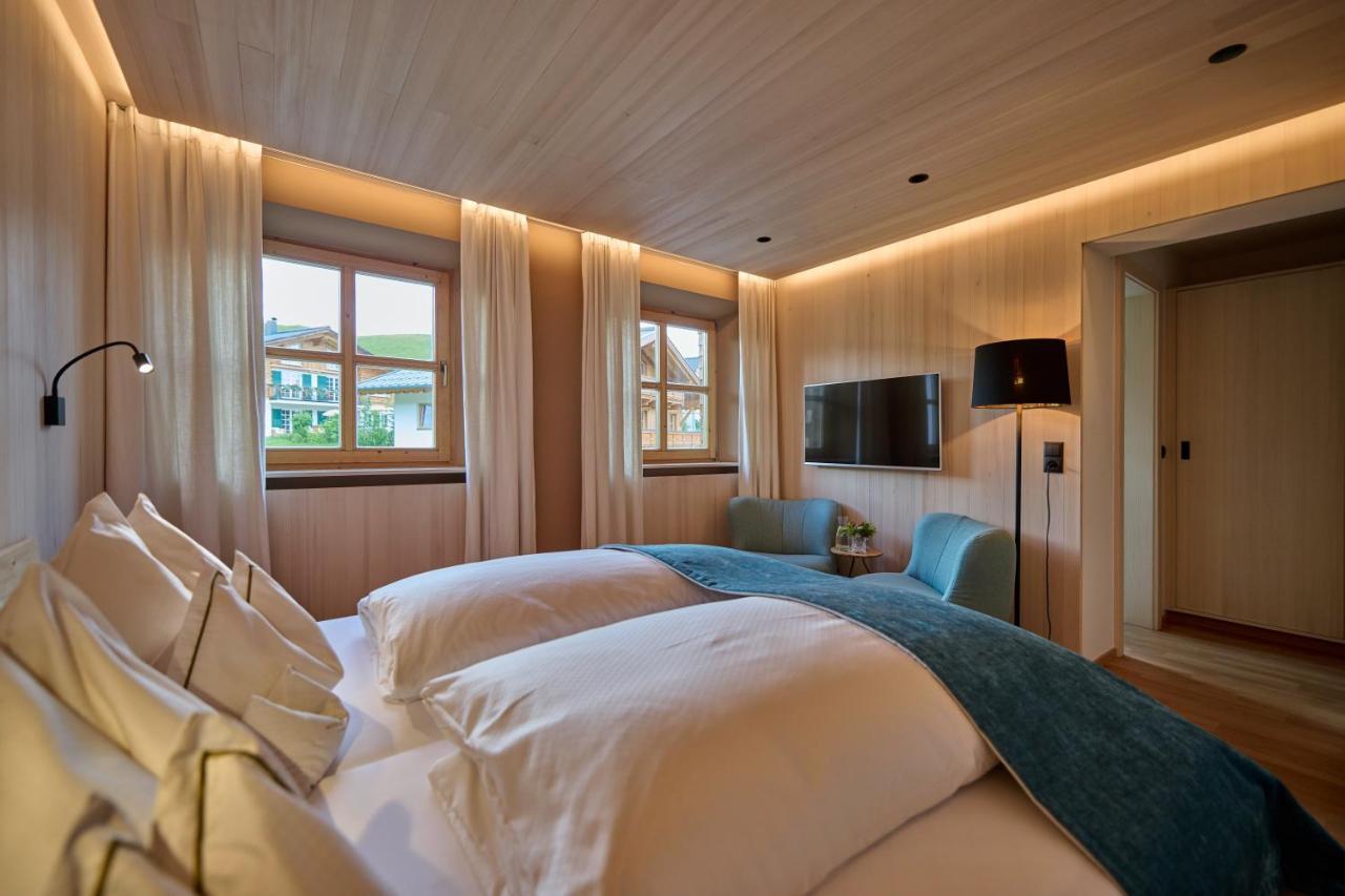Hotel Mohnenfluh レッヒ エクステリア 写真
