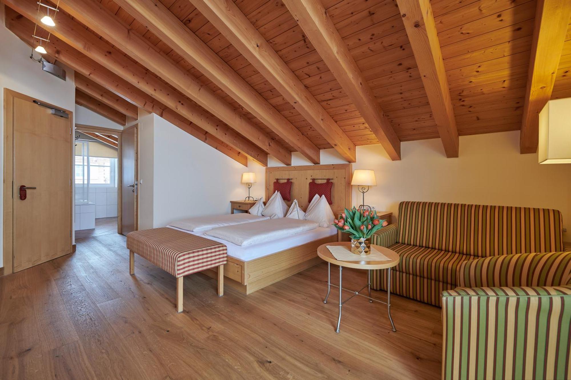 Hotel Mohnenfluh レッヒ エクステリア 写真